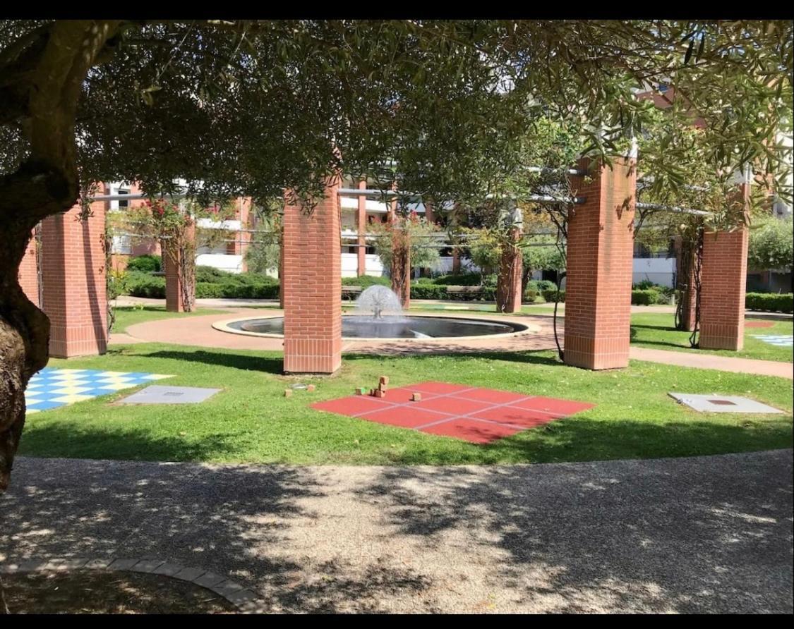 טולוז L Oasis Studio Proche Hopital Et Aeroport Piscine Parking &Netflix מראה חיצוני תמונה