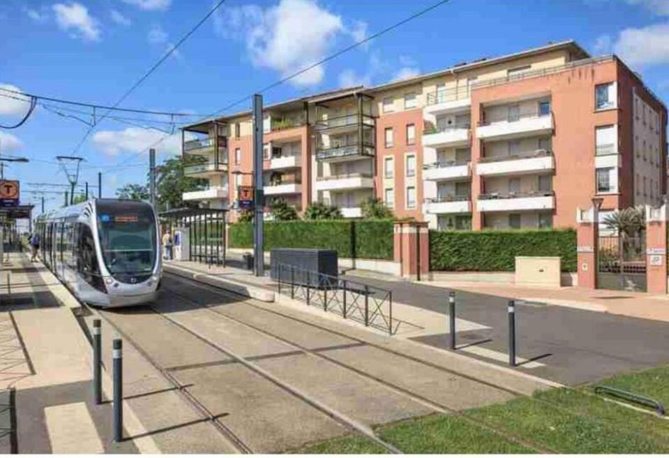 טולוז L Oasis Studio Proche Hopital Et Aeroport Piscine Parking &Netflix מראה חיצוני תמונה